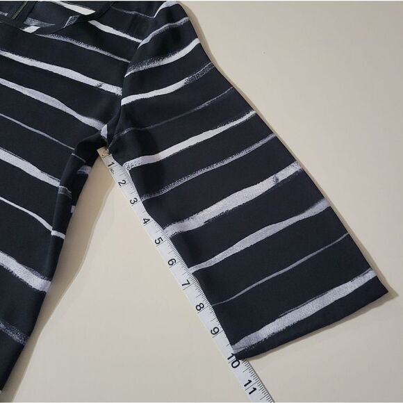 Express Women's Black White Round Neck Striped Top - Picture 10 of 14